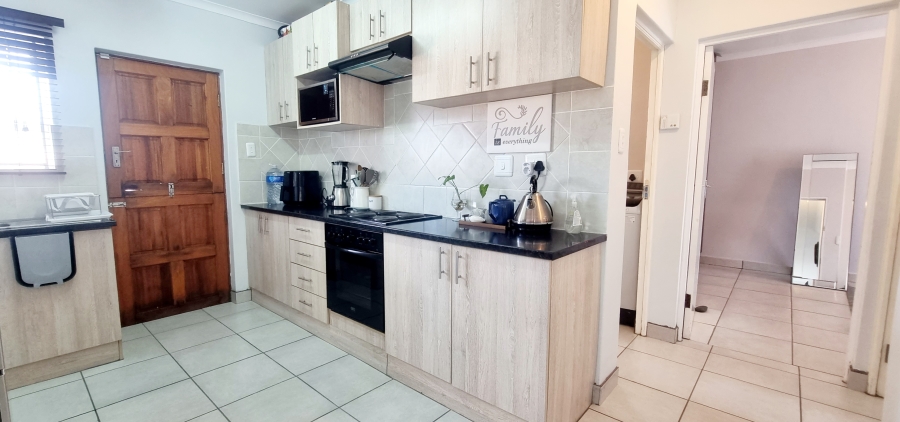 2 Bedroom Property for Sale in Haven Hills Eastern Cape